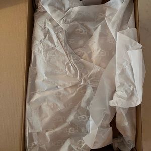 NEW UGG Cozy Knit Genuine Shearling Slipper, Cream Knit, 10